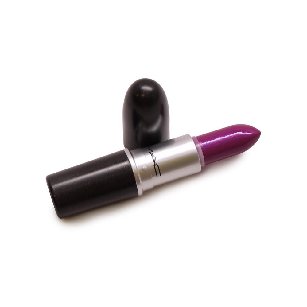MAC Cremesheen lipstick Style Curve